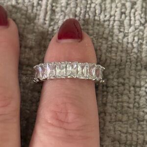 Dazzling Silver Women's Ring with Clear Stones